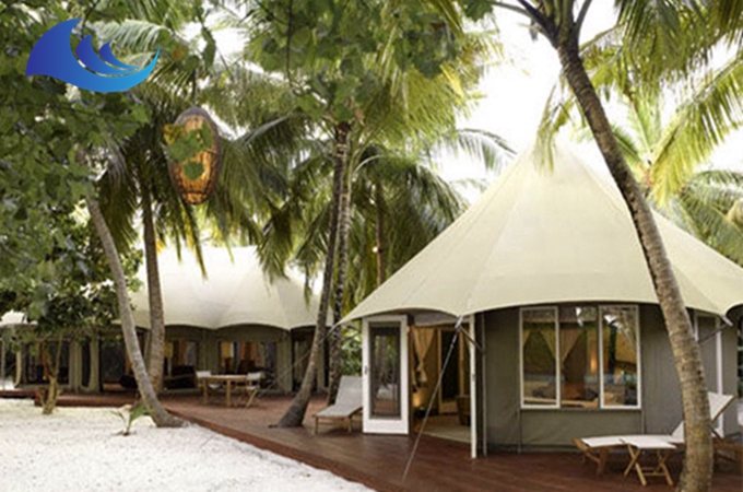 Light Luxury Tent Hotel